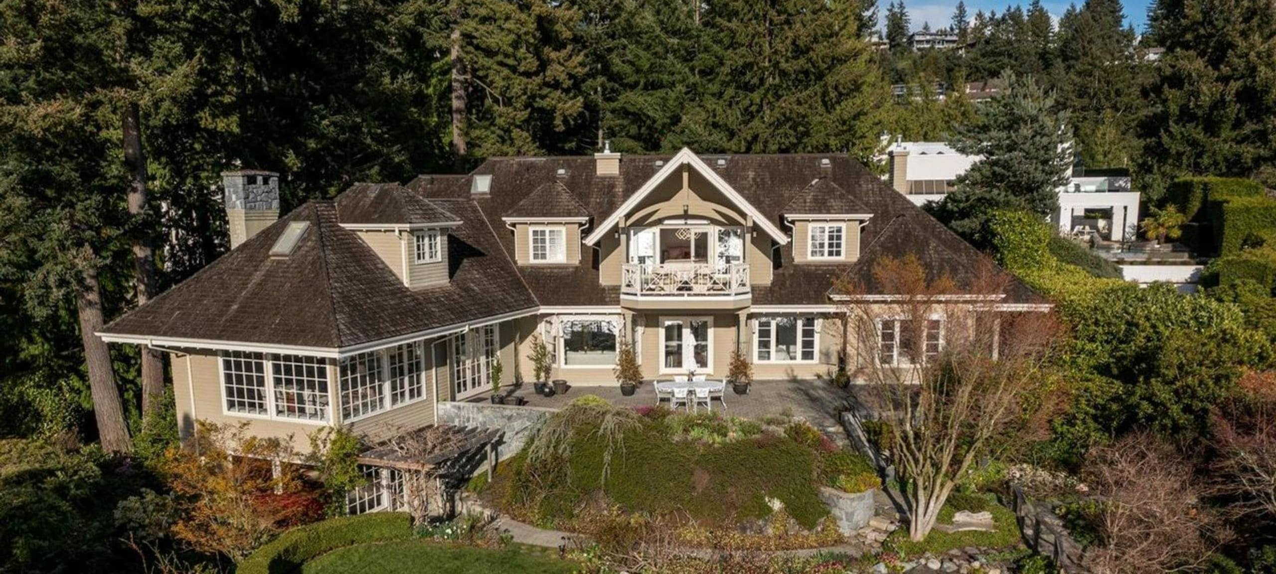 Gleneagles Homes & Condos - MLS Listings For Sale
